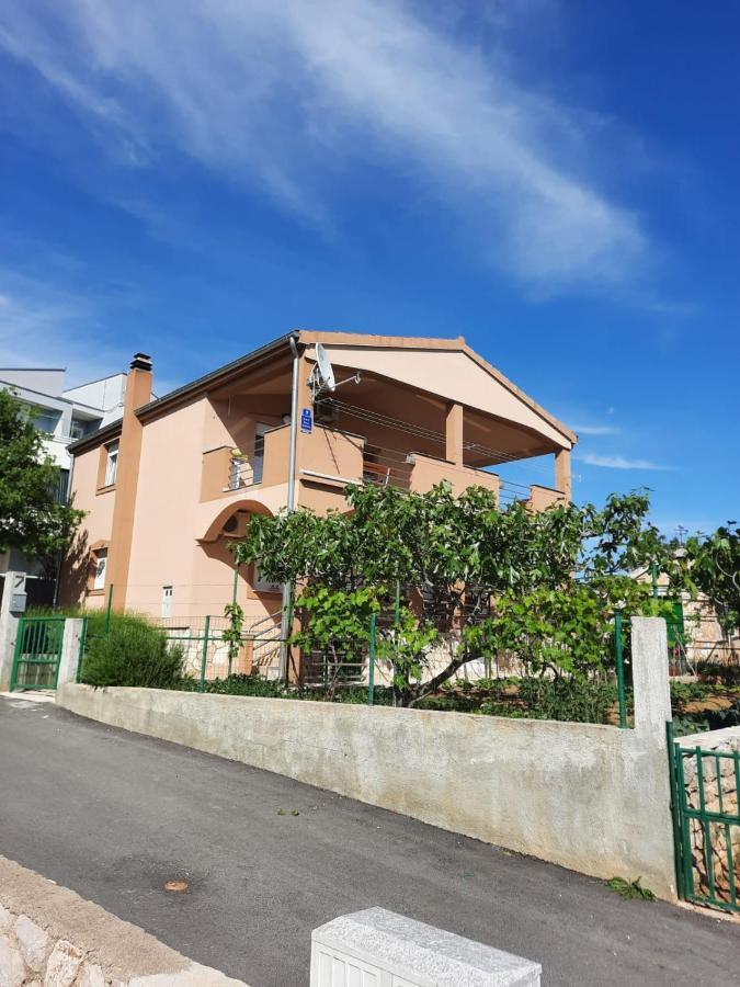 Danisacroatia Apartment Maslenica Exterior photo
